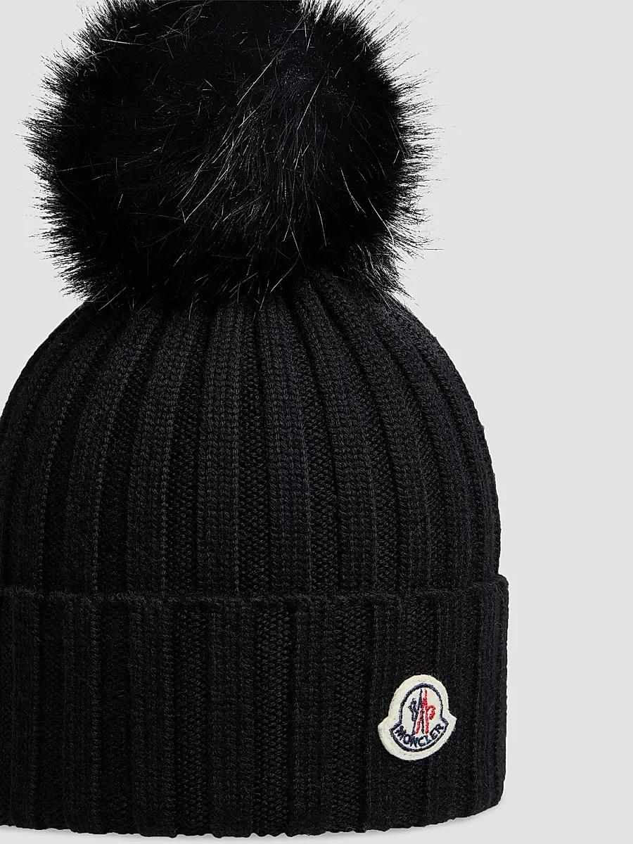 Moncler Women's Beanie Hat in Wool | Thumbnail 3