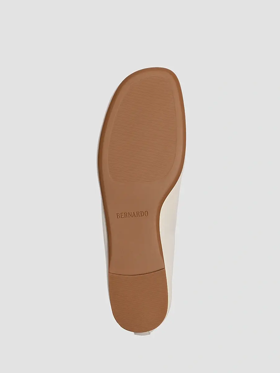 Bernardo Women's Meredith Ballet Flats | Thumbnail 4 Bernardo Women's Meredith Ballet Flats | Thumbnail 4