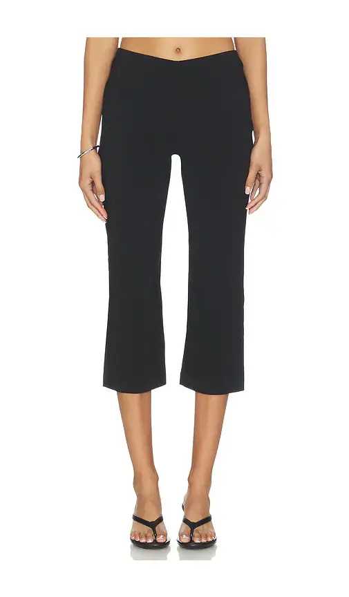 Guizio Elora Capri | Image 1 Guizio Elora Capri | Image 1