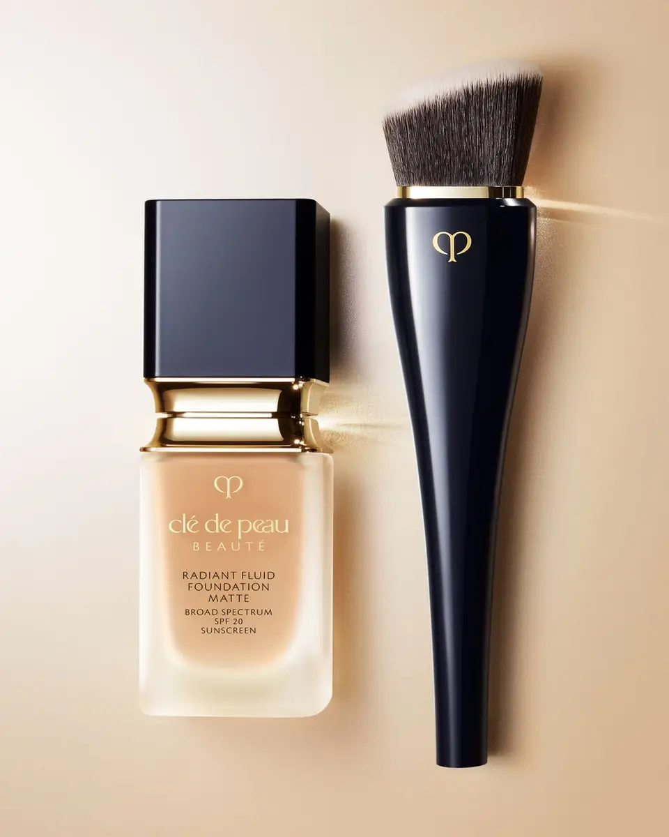 CLÉ DE PEAU BEAUTÉ High Coverage Foundation Brush | Thumbnail 2 CLÉ DE PEAU BEAUTÉ High Coverage Foundation Brush | Thumbnail 2