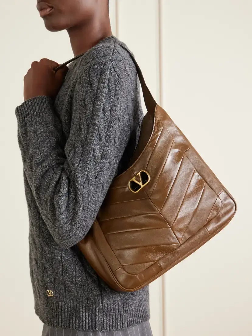 Valentino Garavani Vlogo-embellished Patchwork Leather Shoulder Bag | Thumbnail 2 Valentino Garavani Vlogo-embellished Patchwork Leather Shoulder Bag | Thumbnail 2