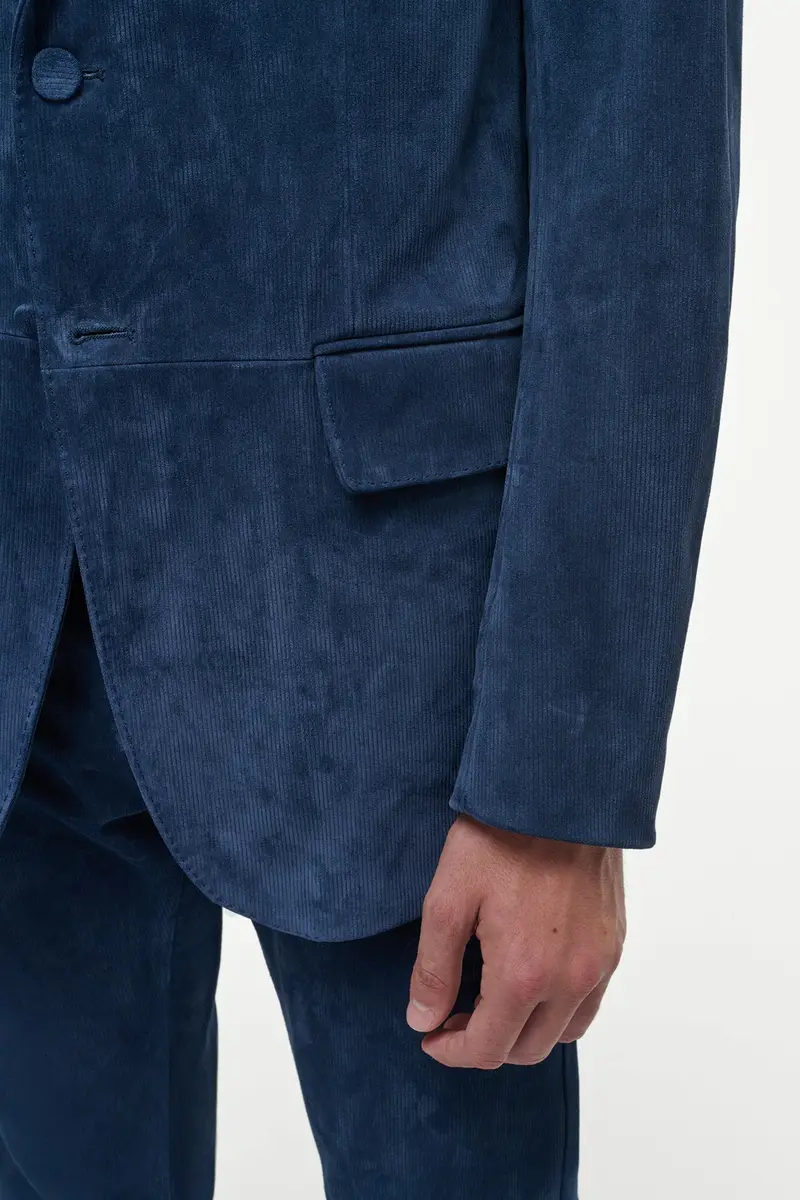 Gabriela Hearst Irving Jacket in Electric Navy Suede Corduroy | Thumbnail 8