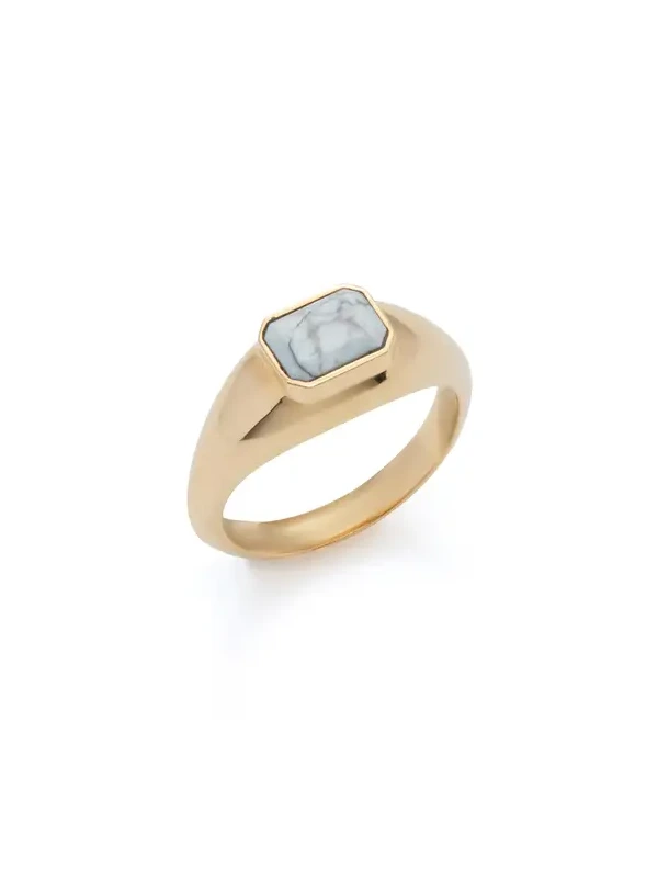 Small Ring in 18K Yellow Gold & Howlite Stone Small Ring in 18K Yellow Gold & Howlite Stone