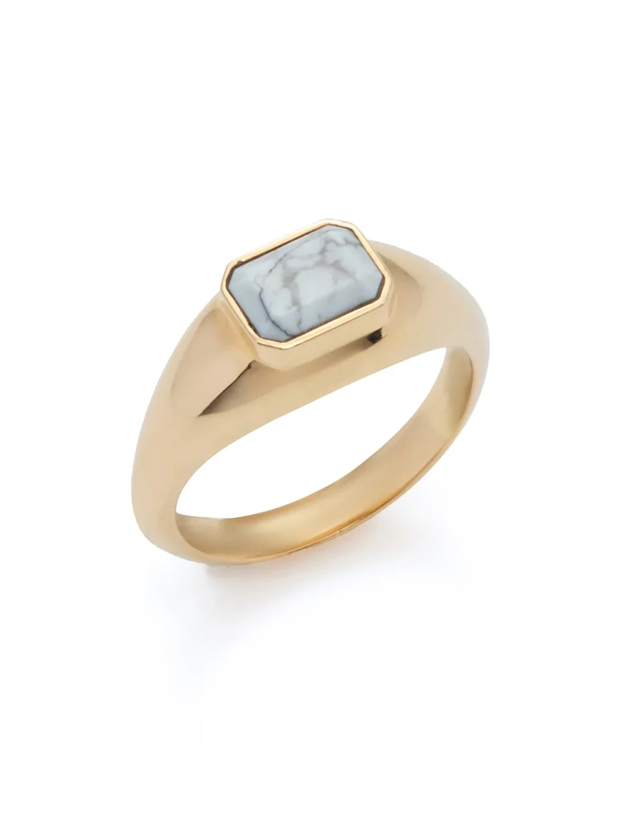 Small Ring in 18K Yellow Gold & Howlite Stone Small Ring in 18K Yellow Gold & Howlite Stone
