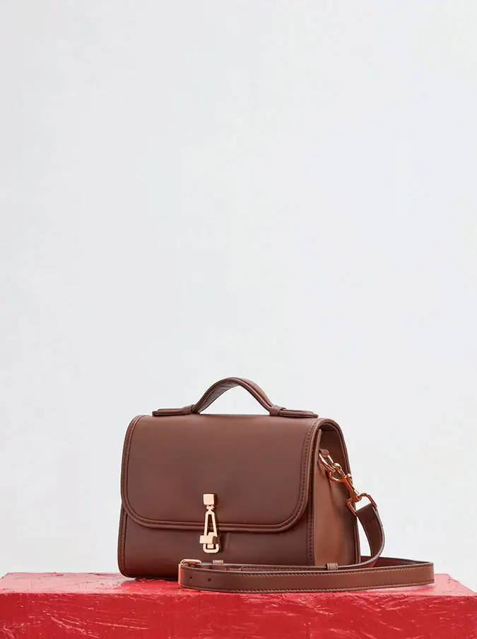 Gabriela Hearst Small Leonora Flap Bag in Chocolate Leather | Thumbnail 4 Gabriela Hearst Small Leonora Flap Bag in Chocolate Leather | Thumbnail 4