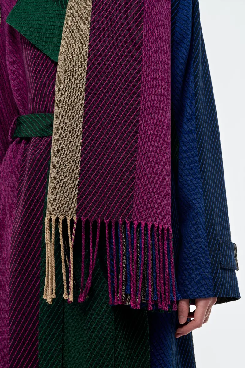 Gabriela Hearst Halo Plaid Blanket in Multi Cashmere | Thumbnail 3 Gabriela Hearst Halo Plaid Blanket in Multi Cashmere | Thumbnail 3
