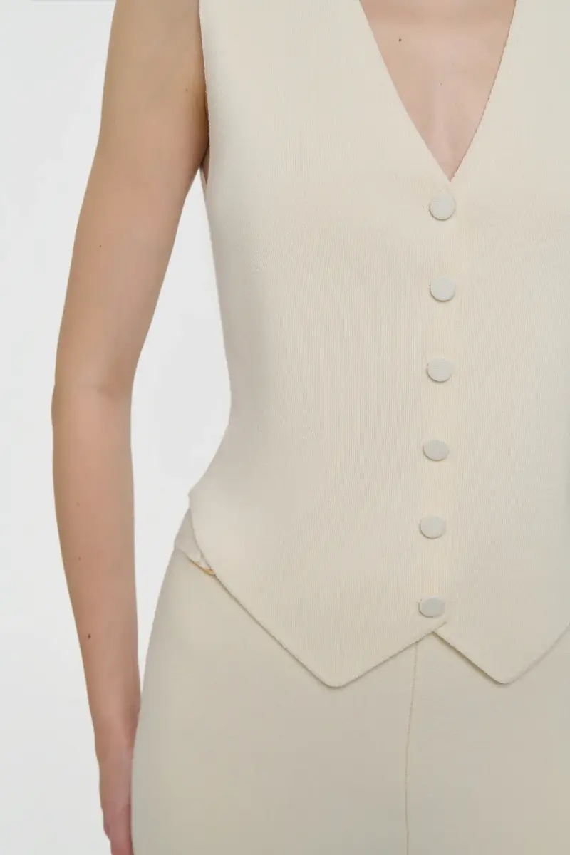 Gabriela Hearst Enso Knit Vest in Off White Merino Wool Cashmere | Thumbnail 6 Gabriela Hearst Enso Knit Vest in Off White Merino Wool Cashmere | Thumbnail 6