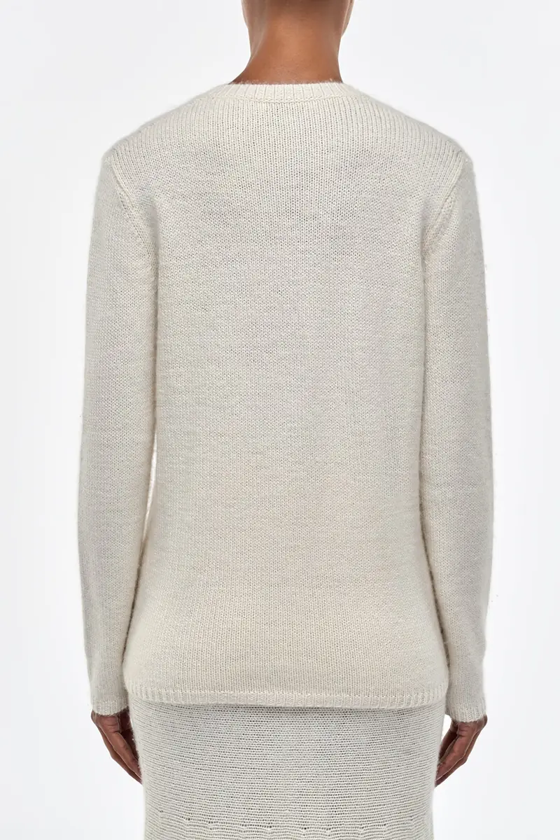 Gabriela Hearst Isiah Knit V-Neck Sweater in Cashmere | Thumbnail 4 Gabriela Hearst Isiah Knit V-Neck Sweater in Cashmere | Thumbnail 4