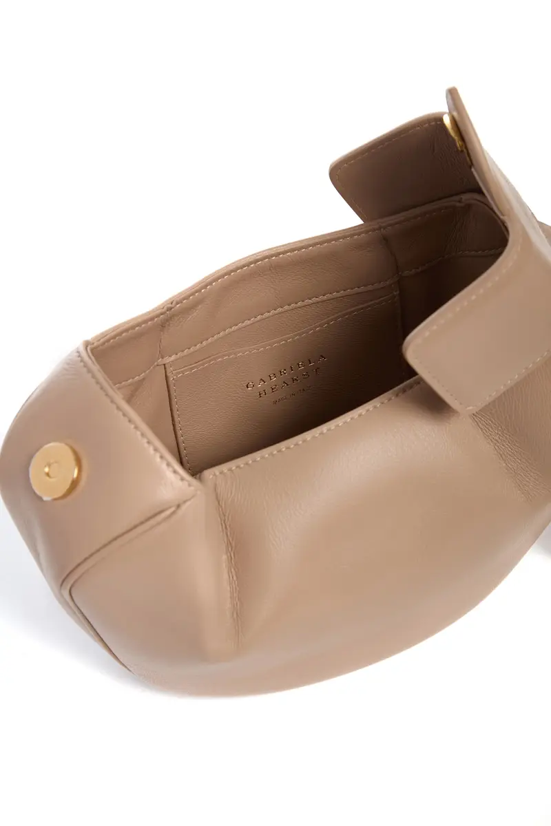 Gabriela Hearst Soft Demi Clutch in Nude Nappa Leather | Thumbnail 4 Gabriela Hearst Soft Demi Clutch in Nude Nappa Leather | Thumbnail 4