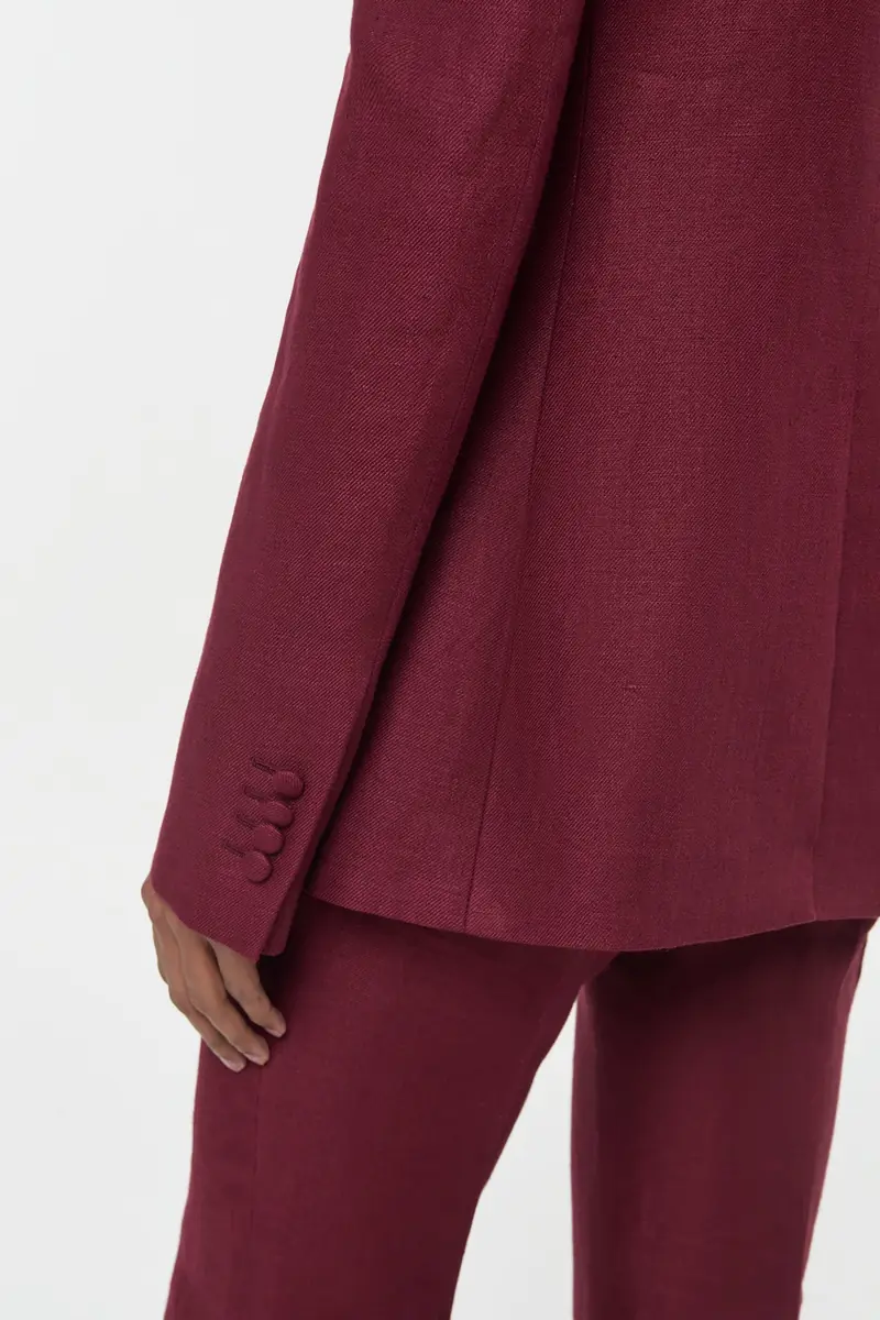 Gabriela Hearst Leiva Blazer in Bordeaux Linen Twill | Thumbnail 8 Gabriela Hearst Leiva Blazer in Bordeaux Linen Twill | Thumbnail 8