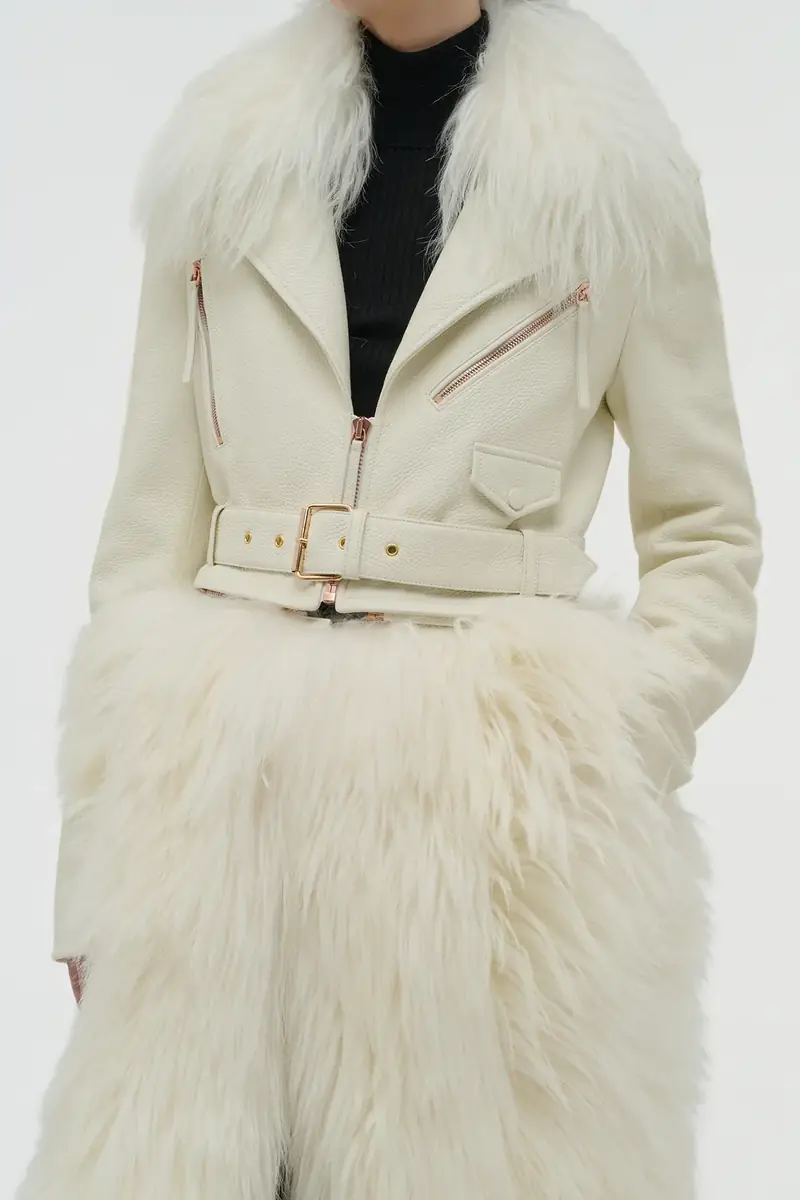 Gabriela Hearst Brymwylf Convertible Coat in White Textured Leather & Cashmere Shearling | Thumbnail 6