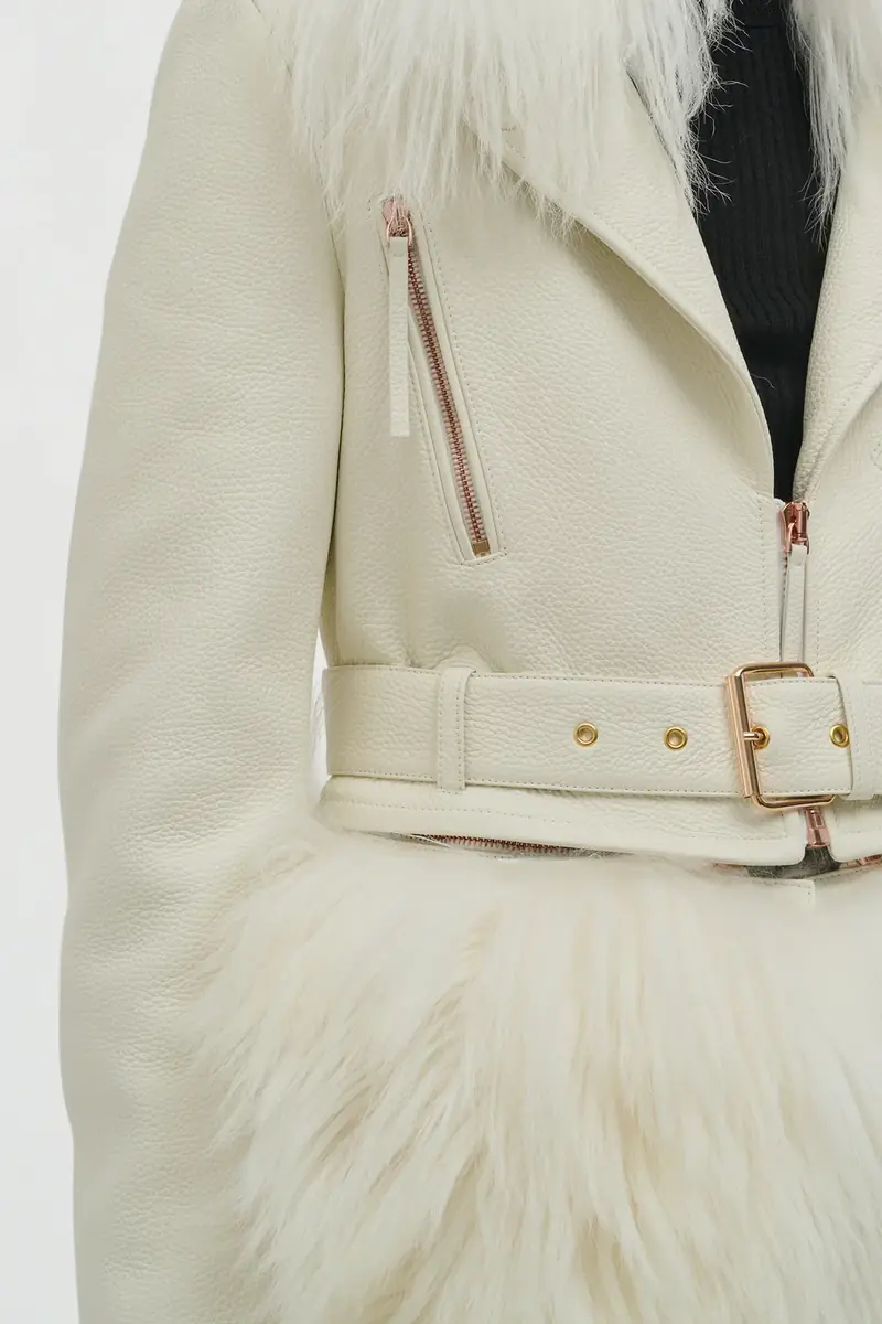 Gabriela Hearst Brymwylf Convertible Coat in White Textured Leather & Cashmere Shearling | Thumbnail 7