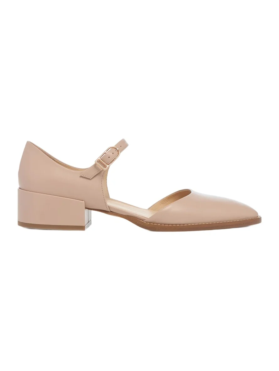 Gabriela Hearst Riley Sandal in Nude Leather