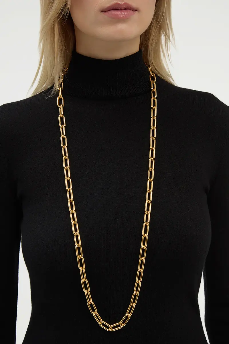 Gabriela Hearst Large Link Necklace in 18K Yellow Gold (Small Links) | Thumbnail 2 Gabriela Hearst Large Link Necklace in 18K Yellow Gold (Small Links) | Thumbnail 2