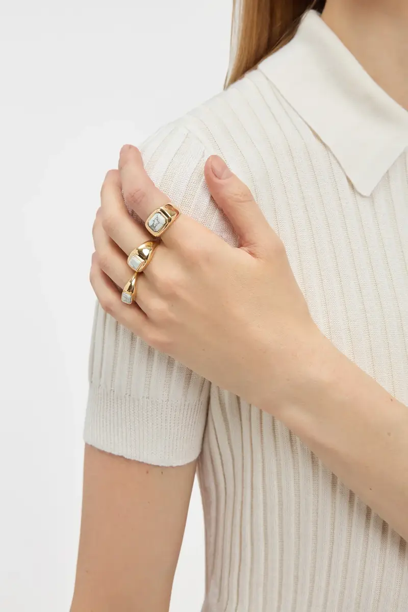 Gabriela Hearst Large Ring in 18K Yellow Gold & Howlite Stone | Thumbnail 6