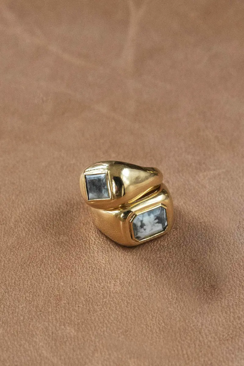 Gabriela Hearst Large Ring in 18K Yellow Gold & Howlite Stone | Thumbnail 7