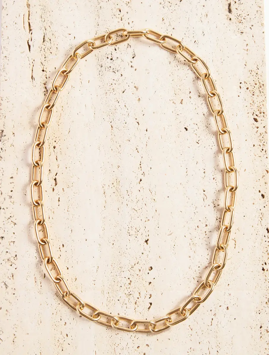 Gabriela Hearst Medium Link Necklace in 18K Yellow Gold (Classic Links) | Thumbnail 4 Gabriela Hearst Medium Link Necklace in 18K Yellow Gold (Classic Links) | Thumbnail 4