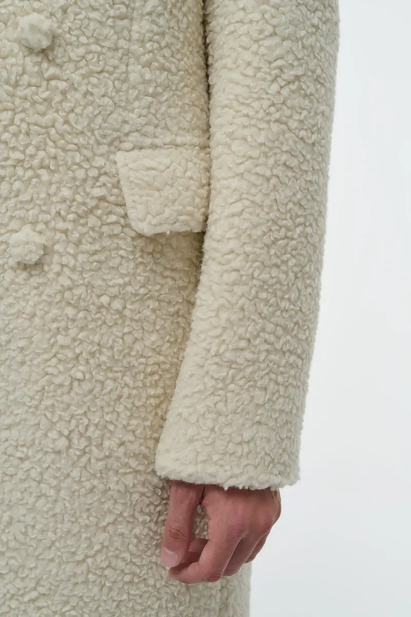Gabriela Hearst Mcaffrey Coat in Ivory Cashmere Silk | Thumbnail 6