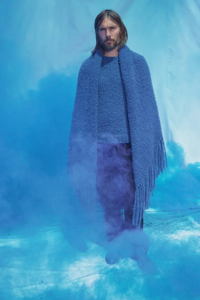Gabriela Hearst Lauren Knit Wrap in Cobalt Welfat Cashmere | Thumbnail 2 Gabriela Hearst Lauren Knit Wrap in Cobalt Welfat Cashmere | Thumbnail 2