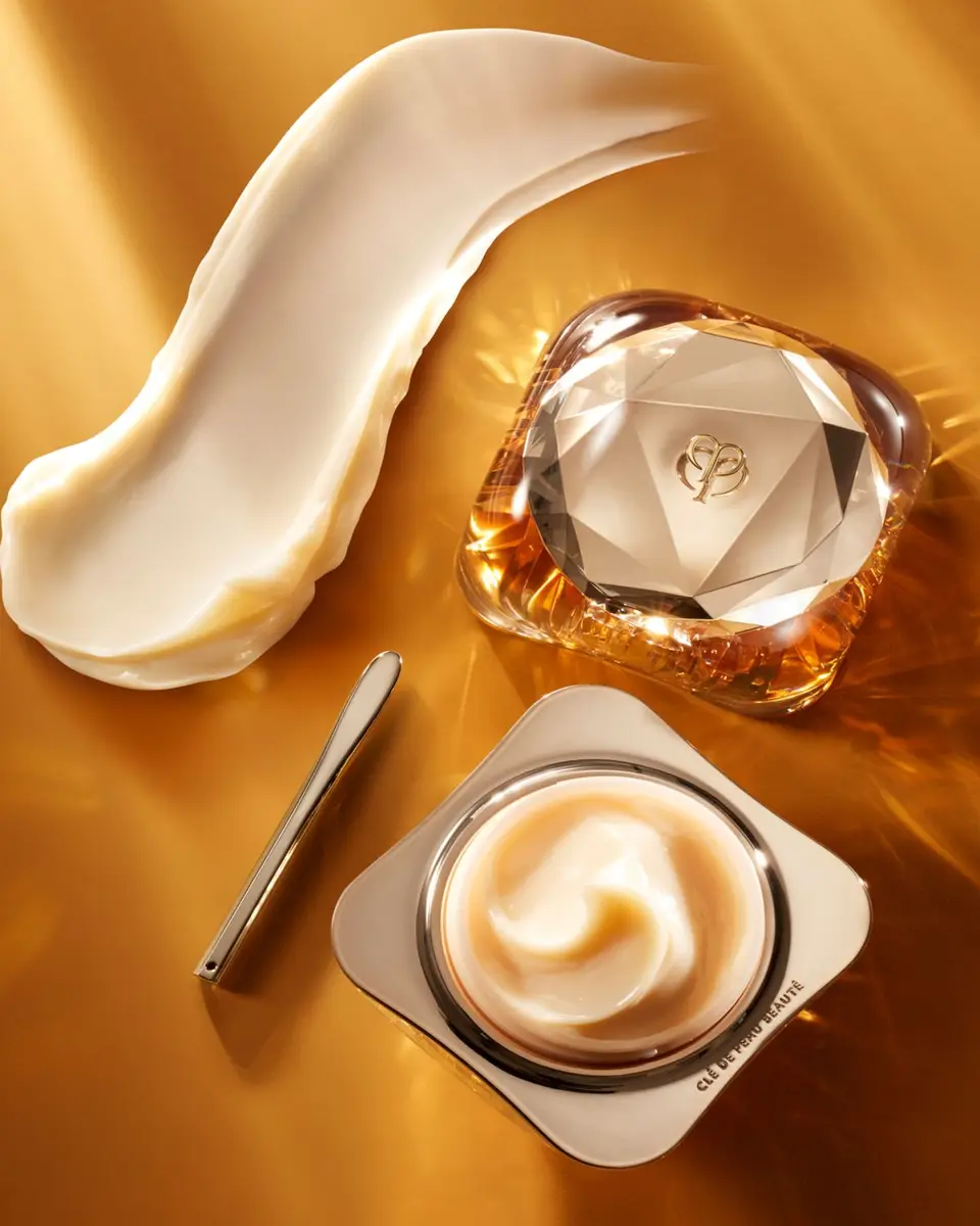 CLÉ DE PEAU BEAUTÉ La Creme, 1.0 oz. | Thumbnail 3 CLÉ DE PEAU BEAUTÉ La Creme, 1.0 oz. | Thumbnail 3