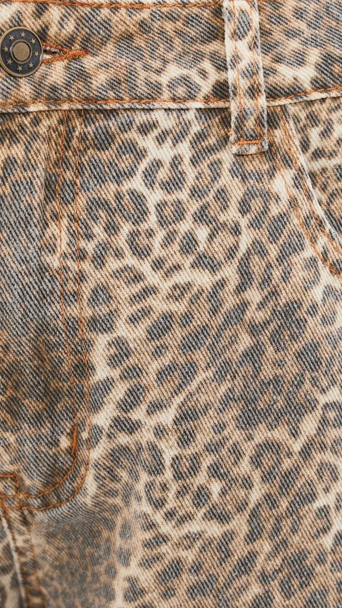 LIONESS Horseshoe Cropped Jeans | Thumbnail 6 LIONESS Horseshoe Cropped Jeans | Thumbnail 6