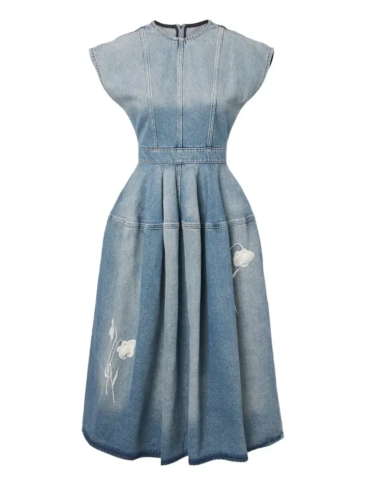 Floral-appliqué denim midi skirt Floral-appliqué denim midi skirt