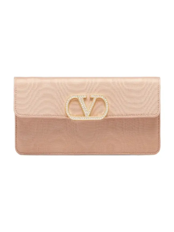 VLogo embellished wallet on chain VLogo embellished wallet on chain