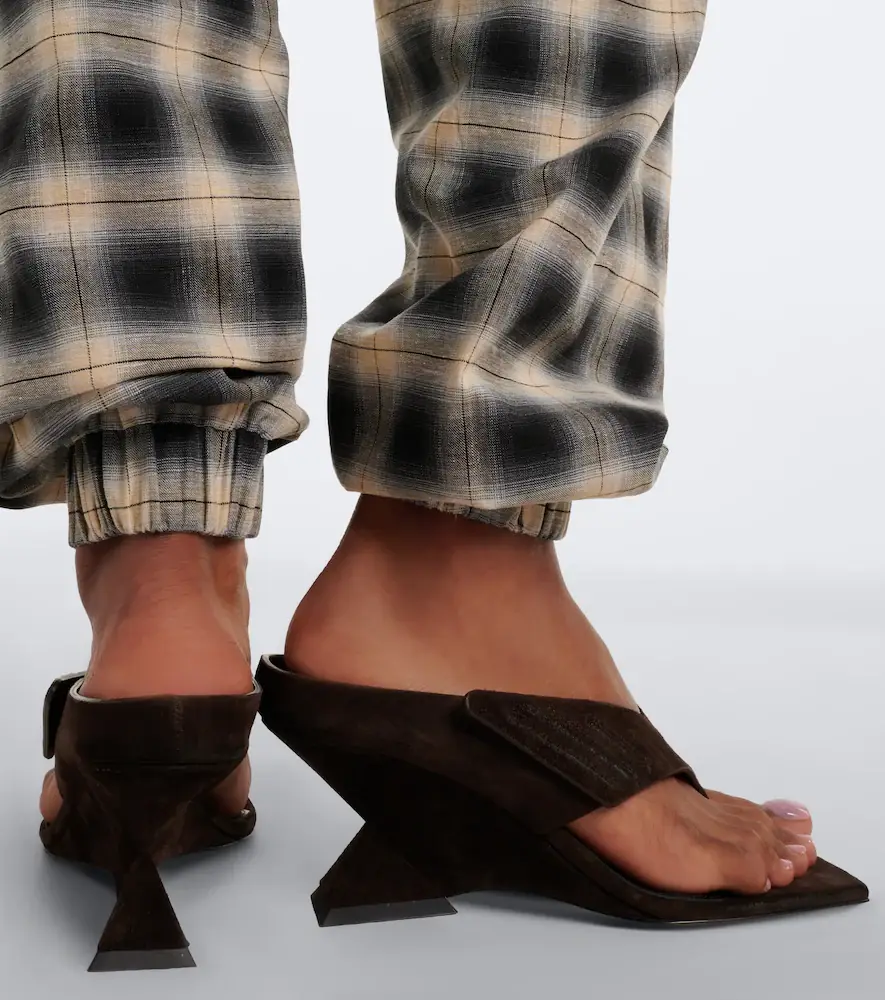 The Attico Cheope suede thong sandals | Thumbnail 5