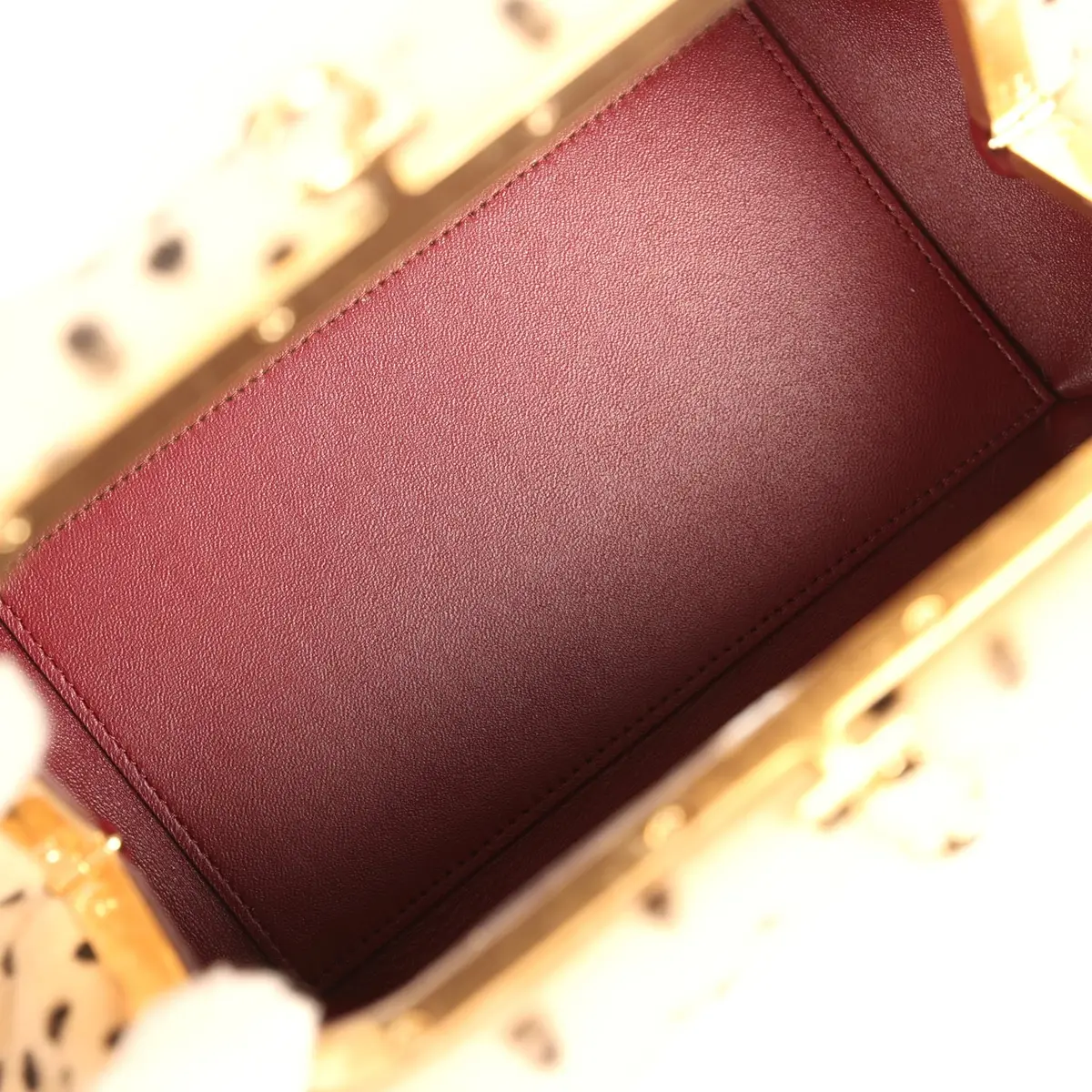 Chanel Chanel Cheetah Print Clutch with Leather Straps Light Beige Calf Hair, Black Leather Gold Hardware | Thumbnail 8 Chanel Chanel Cheetah Print Clutch with Leather Straps Light Beige Calf Hair, Black Leather Gold Hardware | Thumbnail 8
