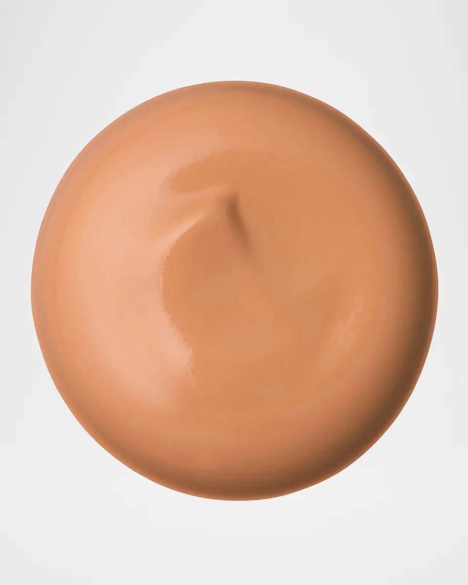 CLÉ DE PEAU BEAUTÉ Radiant Cream Foundation SPF 25 | Thumbnail 2 CLÉ DE PEAU BEAUTÉ Radiant Cream Foundation SPF 25 | Thumbnail 2