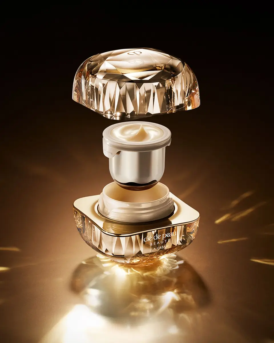 CLÉ DE PEAU BEAUTÉ La Creme Refill, 1.7 oz. | Thumbnail 3 CLÉ DE PEAU BEAUTÉ La Creme Refill, 1.7 oz. | Thumbnail 3
