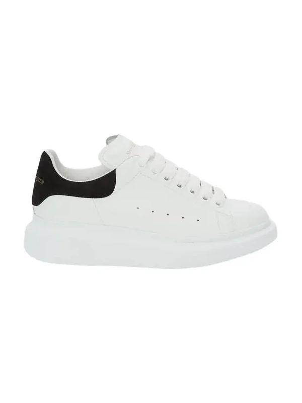 Oversized Sneakers Oversized Sneakers