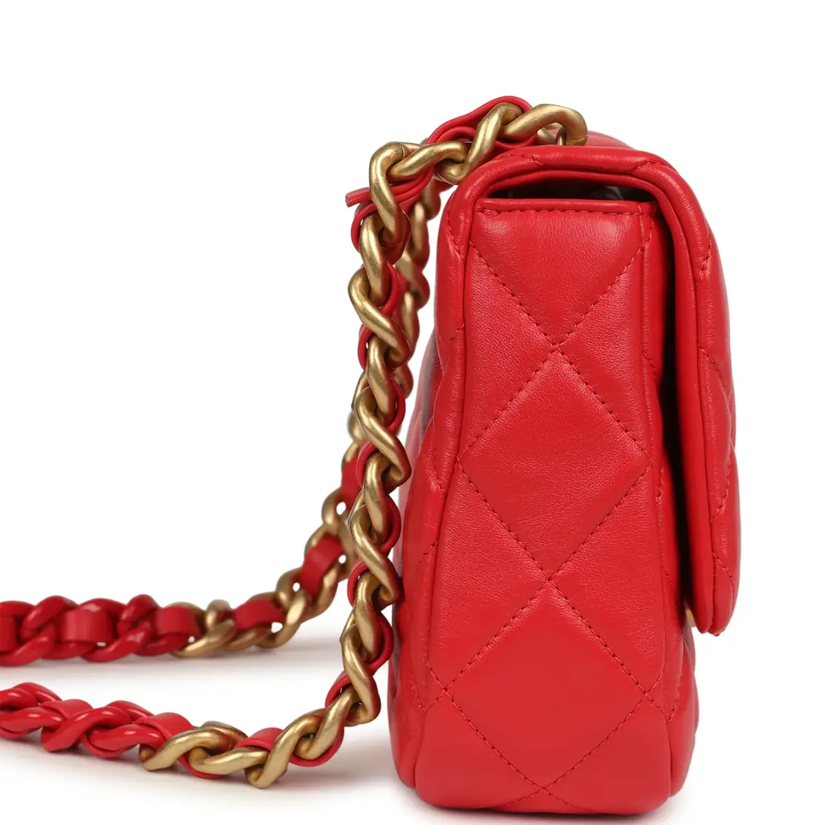 Chanel Chanel Small Flap Bag Red Lambskin Red Enamel Antique Gold Hardware | Thumbnail 3 Chanel Chanel Small Flap Bag Red Lambskin Red Enamel Antique Gold Hardware | Thumbnail 3