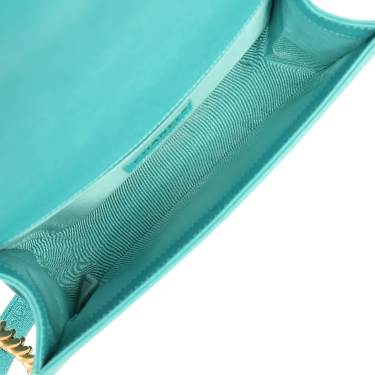Chanel Pre-owned Chanel Medium Boy Bag Turquoise Shiny Caviar Antique Gold Hardware | Thumbnail 8 Chanel Pre-owned Chanel Medium Boy Bag Turquoise Shiny Caviar Antique Gold Hardware | Thumbnail 8