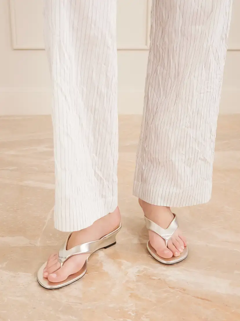 Le Monde Béryl 40 Metallic Leather Wedge Sandals | Thumbnail 2