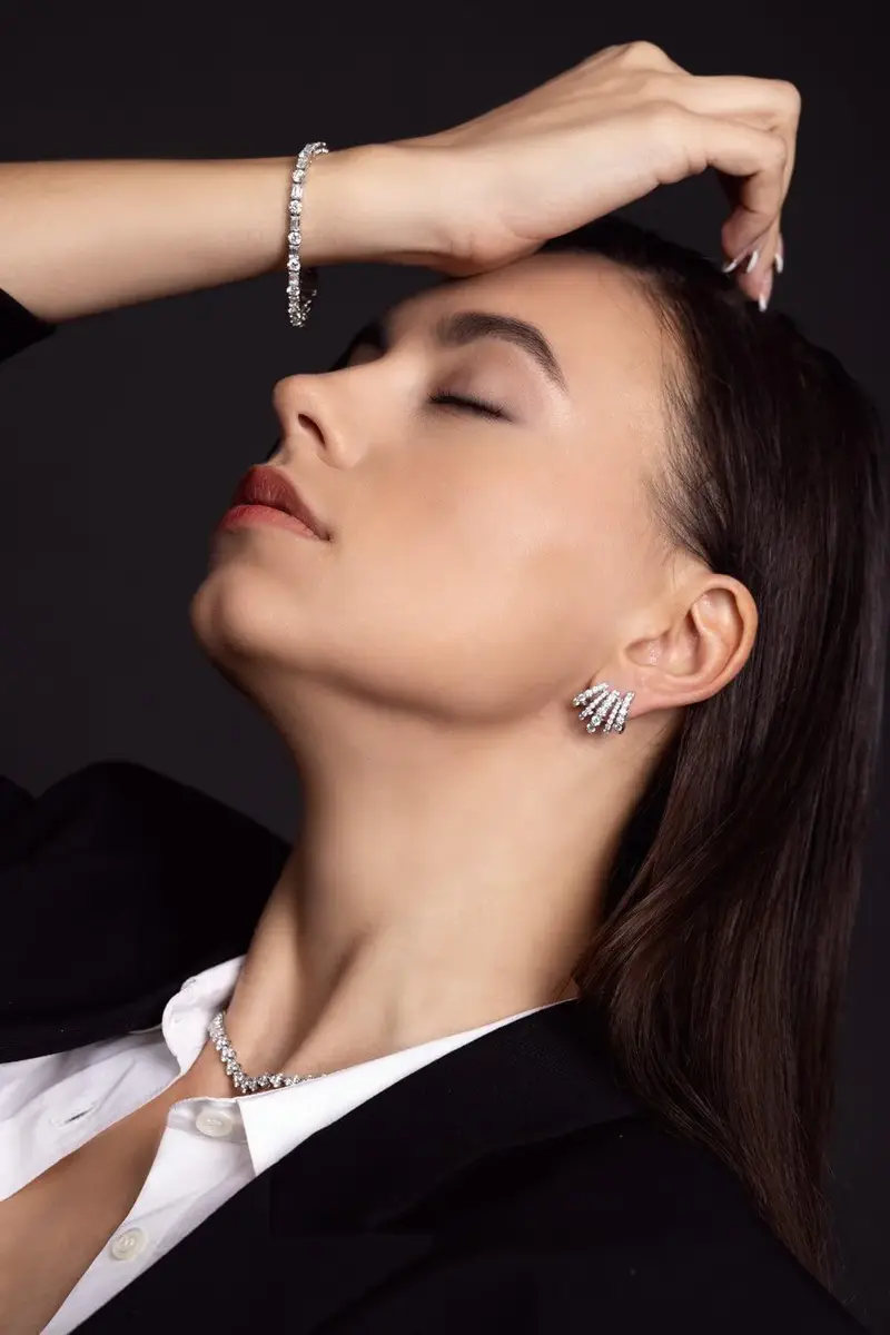 KWIAT Diamond Five Row Ear Cuff Earrings | Thumbnail 4 KWIAT Diamond Five Row Ear Cuff Earrings | Thumbnail 4