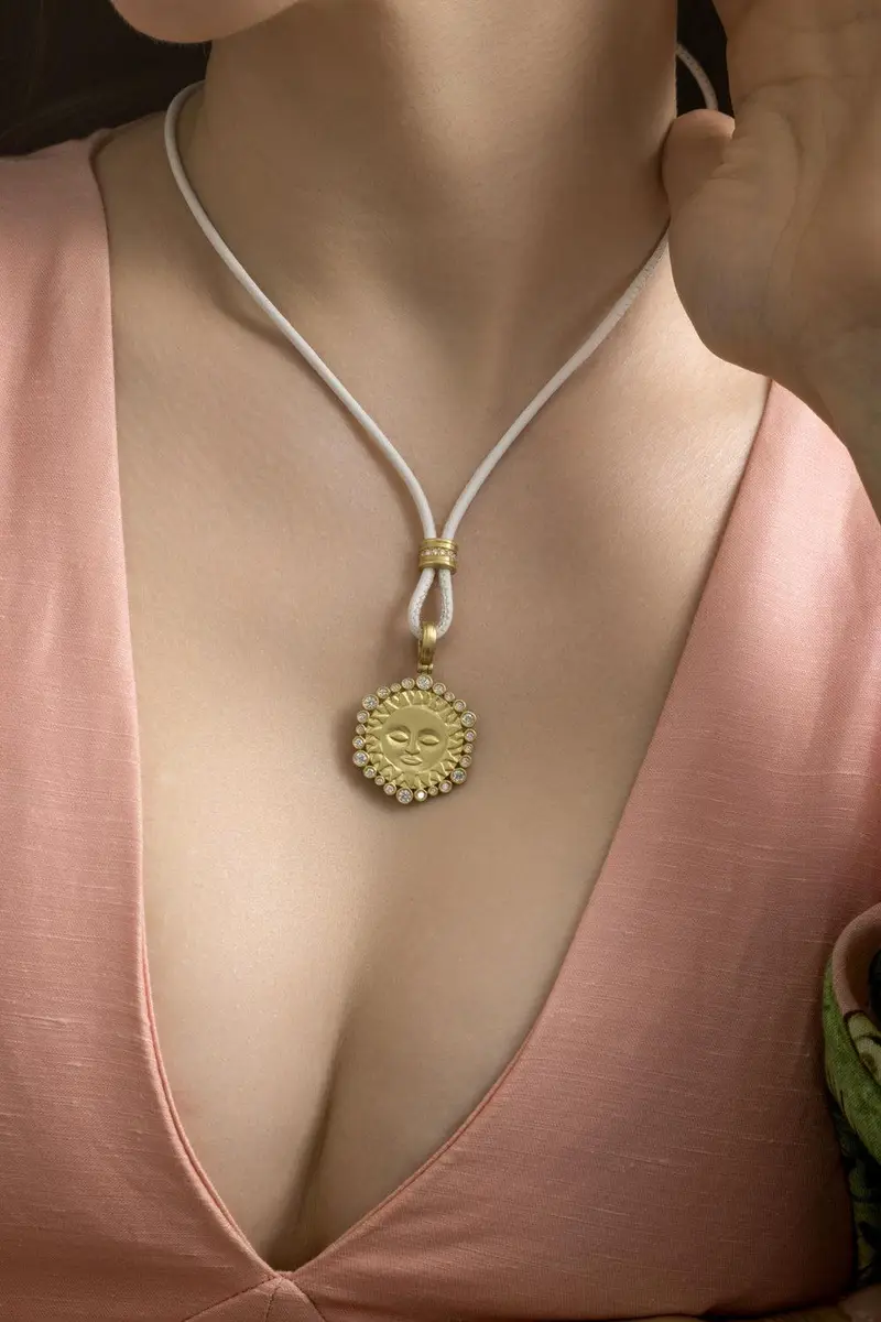 LEIGH MAXWELL Diamond Small Sun Halo Pendant | Thumbnail 3 LEIGH MAXWELL Diamond Small Sun Halo Pendant | Thumbnail 3