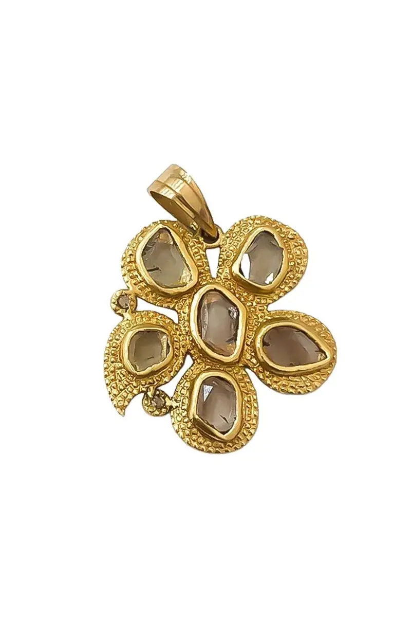 Coomi Flower Pendant | Thumbnail 5