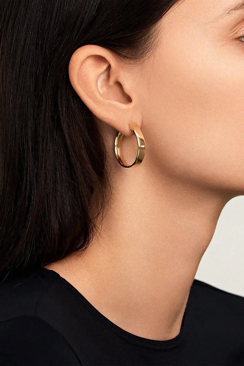 Melissa Kaye Large Honey Hoop Earrings | Thumbnail 2 Melissa Kaye Large Honey Hoop Earrings | Thumbnail 2