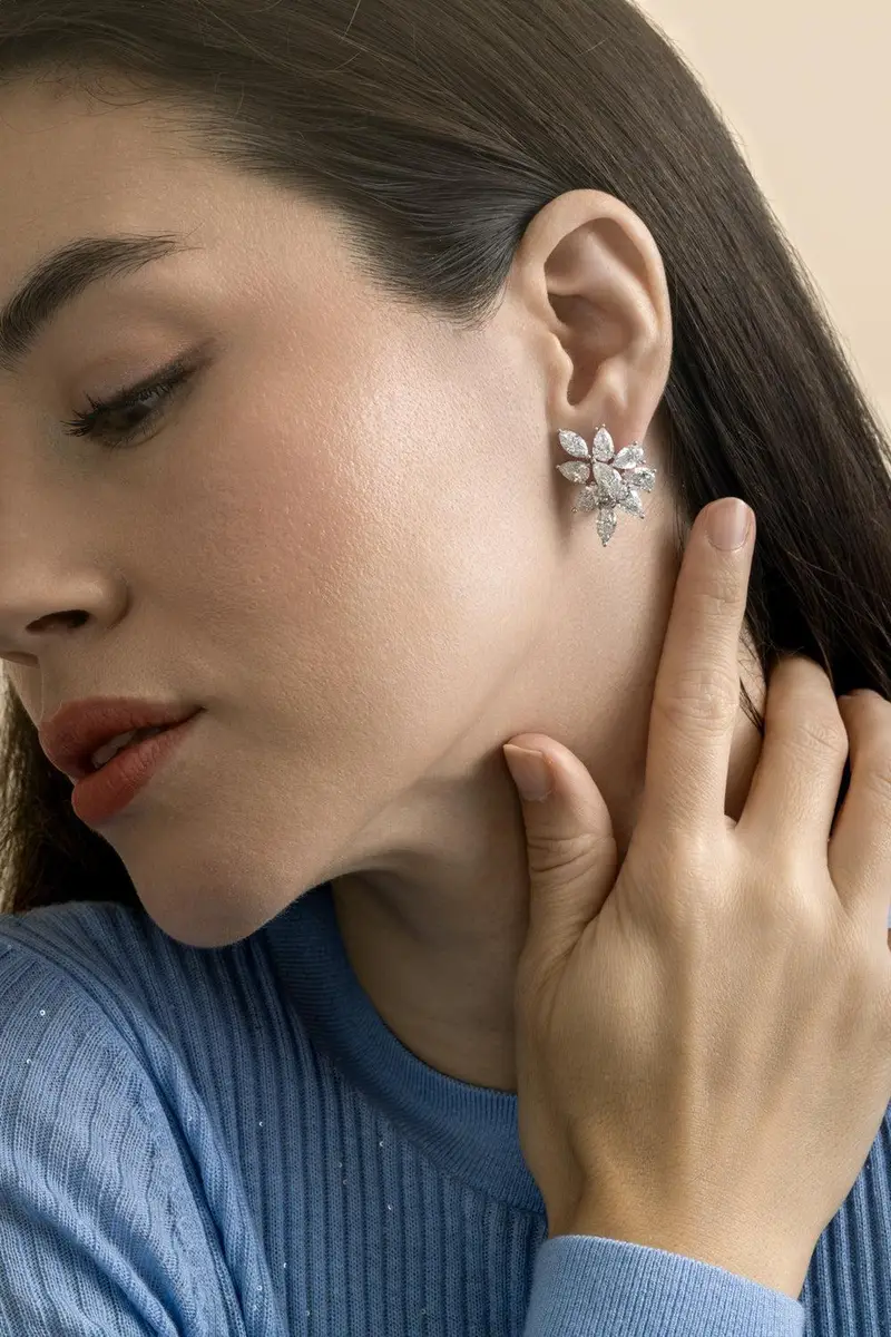 ARZANO Pear Diamond Cluster Earrings | Thumbnail 2