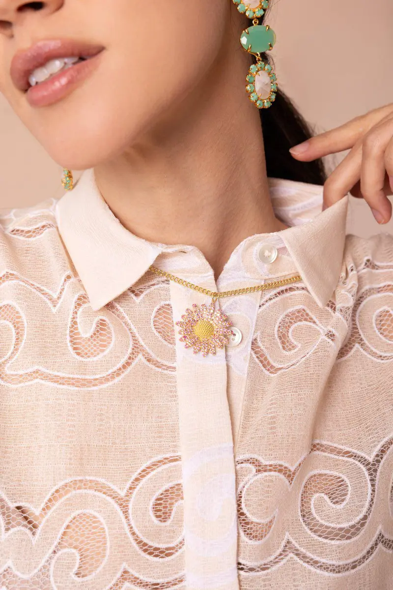 TANYA FARAH Pink Sapphire Daisy Necklace | Thumbnail 4 TANYA FARAH Pink Sapphire Daisy Necklace | Thumbnail 4