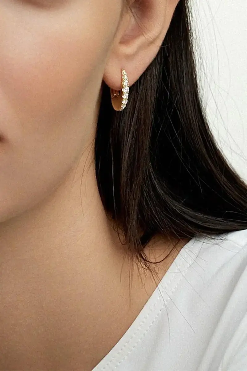 Melissa Kaye Small Lulu Diamond Hoop Earrings | Thumbnail 2 Melissa Kaye Small Lulu Diamond Hoop Earrings | Thumbnail 2