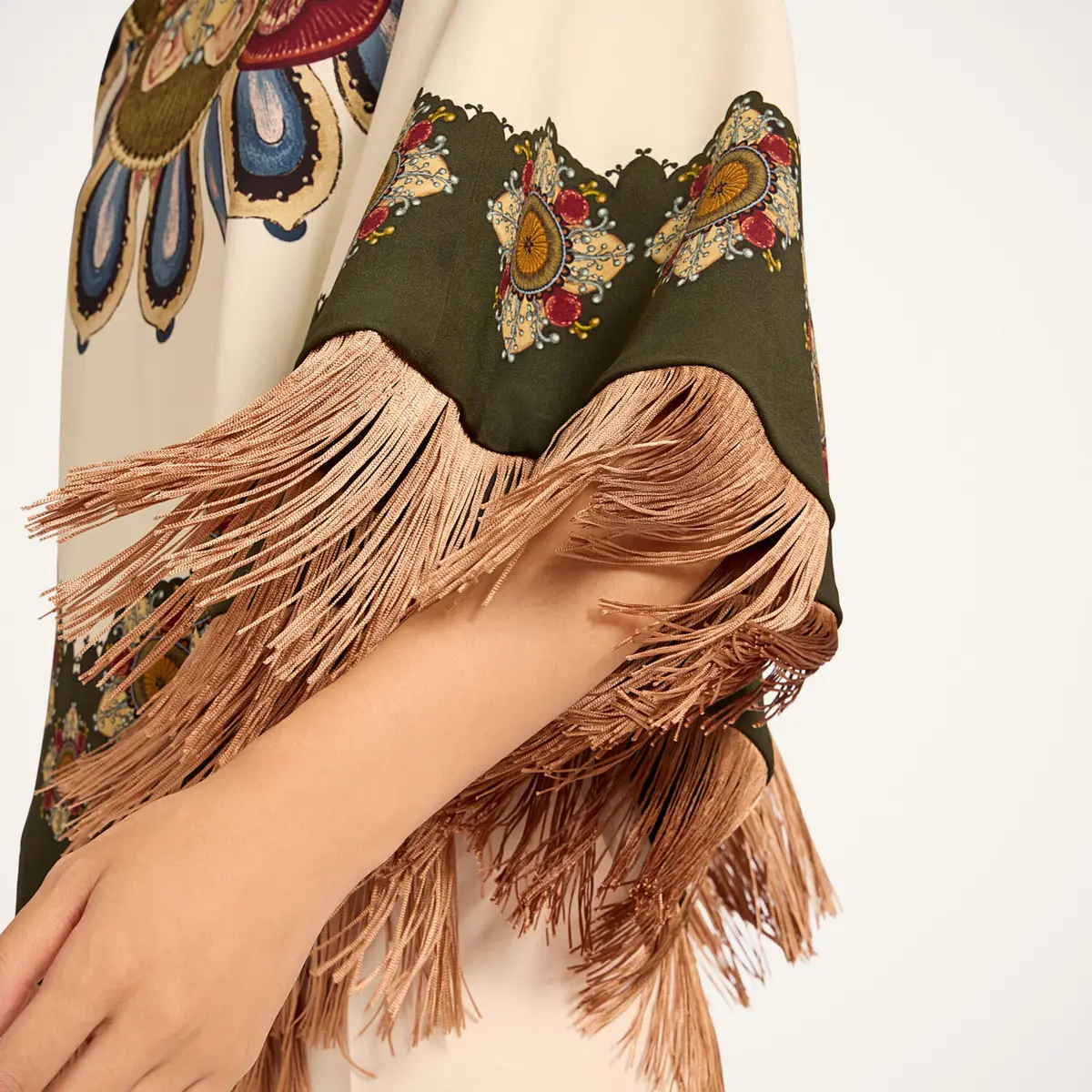 La DoubleJ Reversible Mini Poncho | Thumbnail 5 La DoubleJ Reversible Mini Poncho | Thumbnail 5