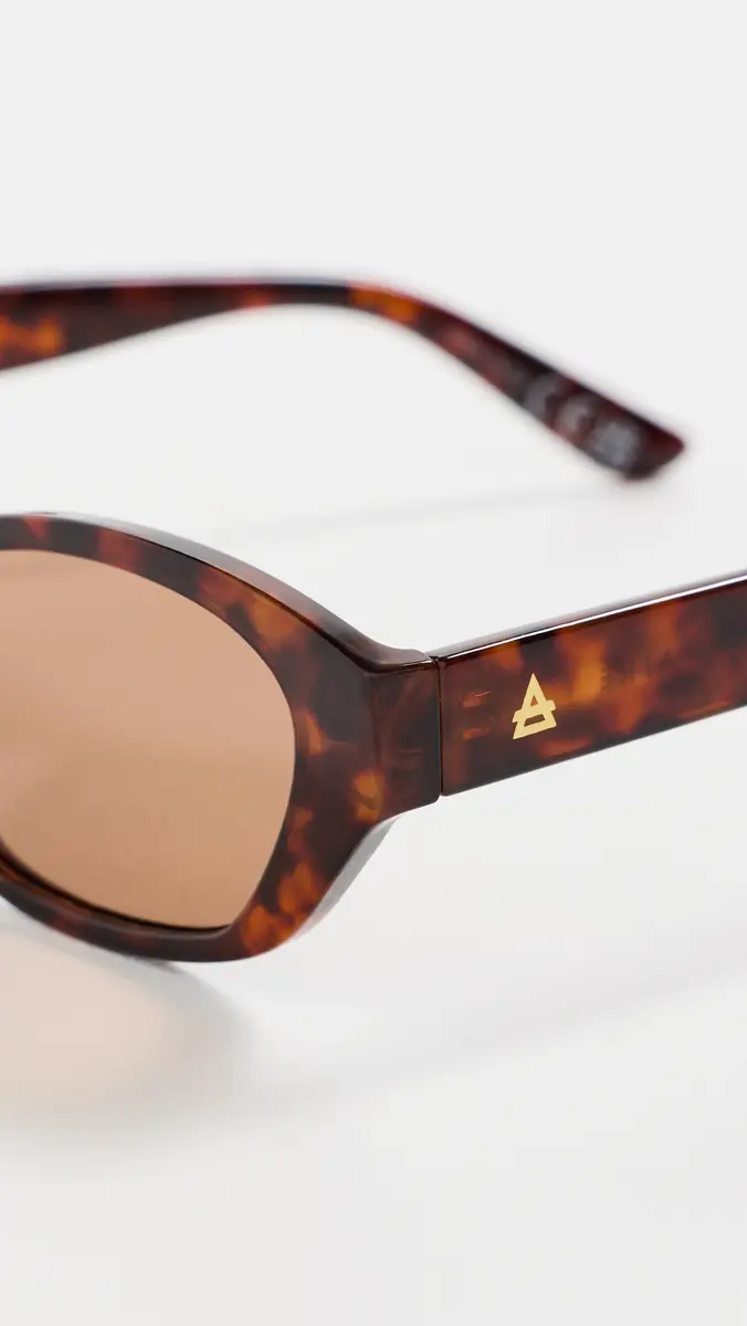 AIRE Moonstone Sunglasses | Thumbnail 5 AIRE Moonstone Sunglasses | Thumbnail 5