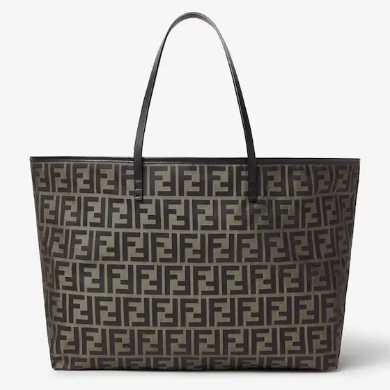 Fendi Medium shopping bag, created in 1997 together with | Thumbnail 3 Fendi Medium shopping bag, created in 1997 together with | Thumbnail 3