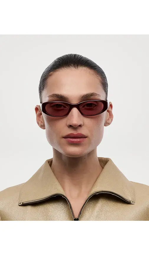 Chimi Dele Sunglasses | Thumbnail 4