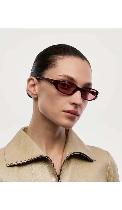 Chimi Dele Sunglasses | Thumbnail 5