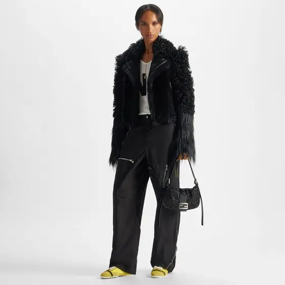 Fendi Soft for total freedom of movement, the Wrap lace-up | Thumbnail 6 Fendi Soft for total freedom of movement, the Wrap lace-up | Thumbnail 6