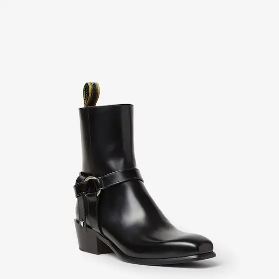 Fendi Two metal rings give the Double O ankle boot its | Thumbnail 2 Fendi Two metal rings give the Double O ankle boot its | Thumbnail 2