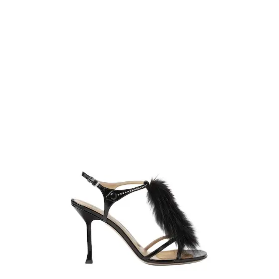 Fendi Inspired by the allure of the film noir femmes fatales